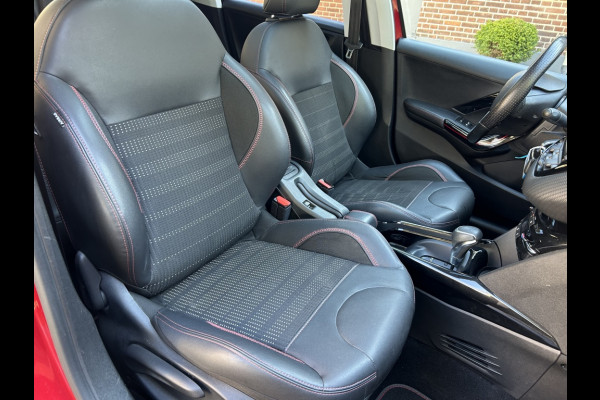 Peugeot 2008 1.2 110pk Automaat GT-Line Panodak, Navi, Carplay, PDC