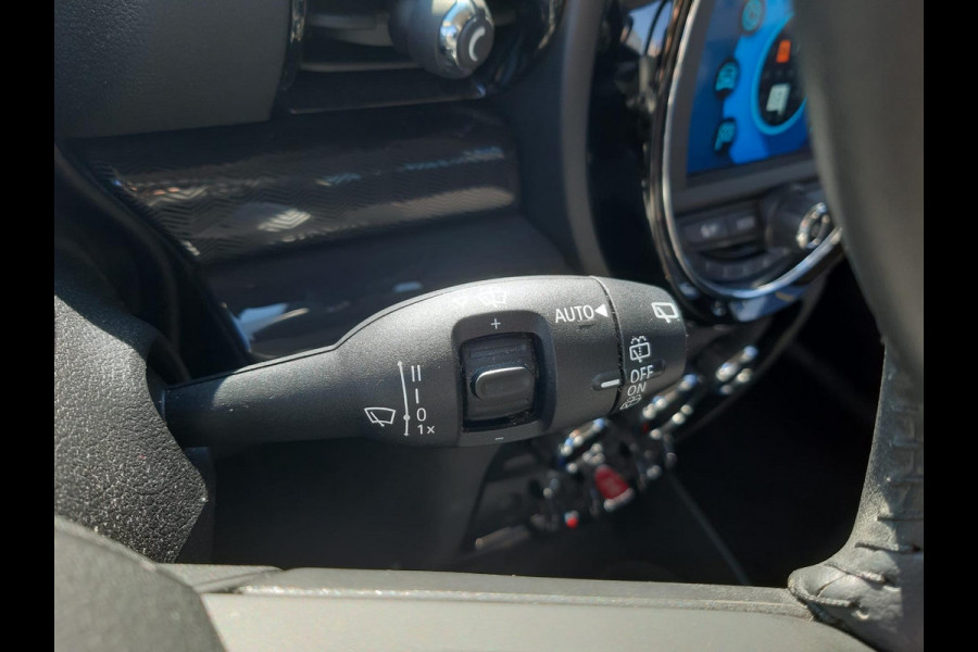 MINI Clubman 1.5 One Salt Business | automaat | navigatie | Apple Carplay/Android Auto | PDC