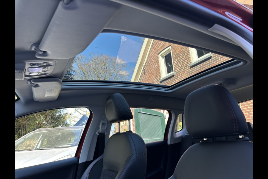 Peugeot 2008 1.2 110pk Automaat GT-Line Panodak, Navi, Carplay, PDC