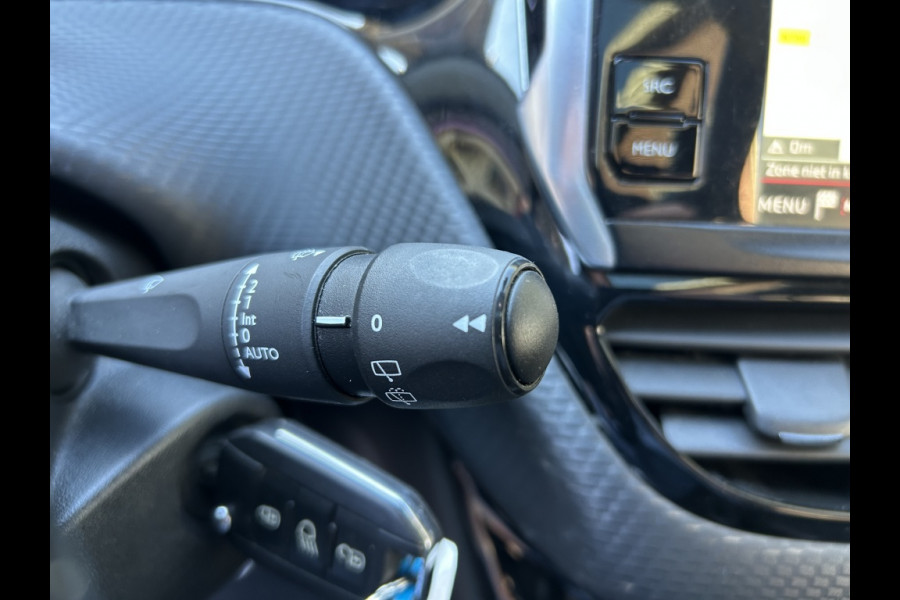 Peugeot 2008 1.2 110pk Automaat GT-Line Panodak, Navi, Carplay, PDC