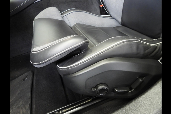 Volvo V60 2.0 T8 Recharge AWD R-Design LEER/CAMERA/H&K/TREKHAAK/19"LMV!