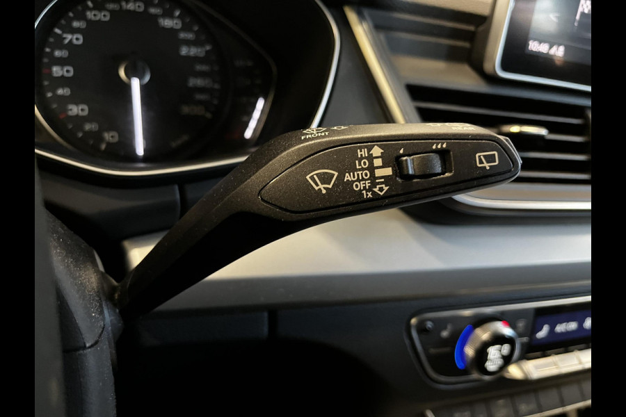 Audi Q5 50 TFSI e S edition 299 PK S-Line Airco | ECC MMI Navi Plus Cruise Control PDC VA Trekhaak