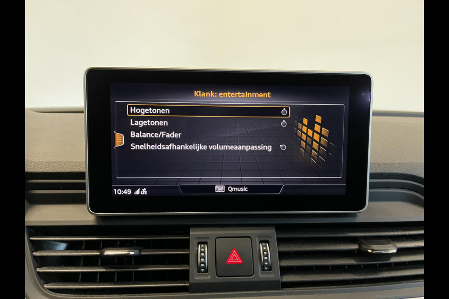 Audi Q5 50 TFSI e S edition 299 PK S-Line Airco | ECC MMI Navi Plus Cruise Control PDC VA Trekhaak