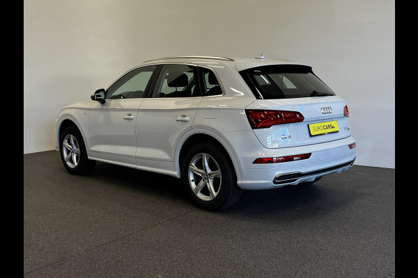 Audi Q5 50 TFSI e S edition 299 PK S-Line Airco | ECC MMI Navi Plus Cruise Control PDC VA Trekhaak