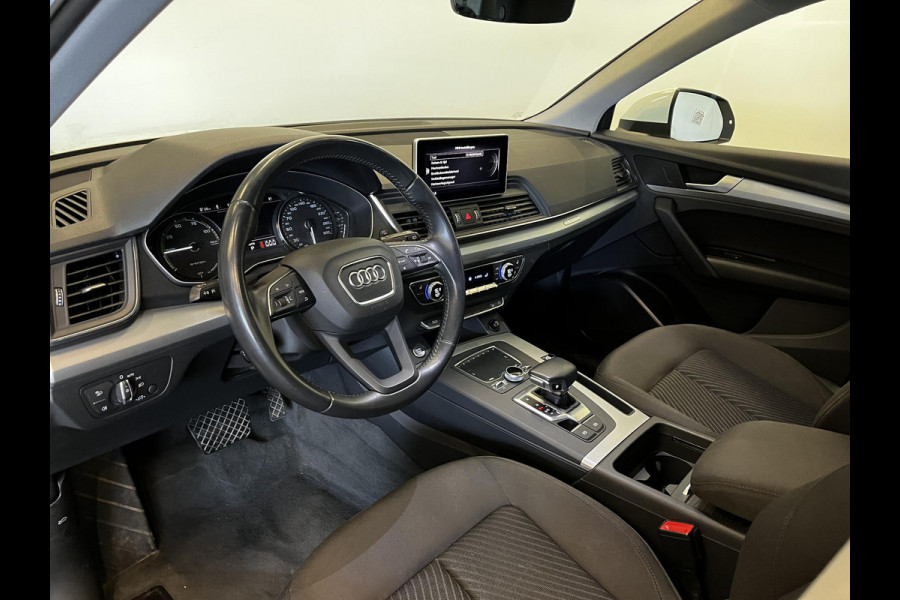 Audi Q5 50 TFSI e S edition 299 PK S-Line Airco | ECC MMI Navi Plus Cruise Control PDC VA Trekhaak