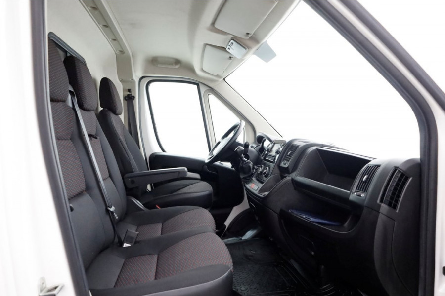 Peugeot Boxer 2.2 BlueHDi 120pk L2H2 Premium Airco/Navi 08-2020