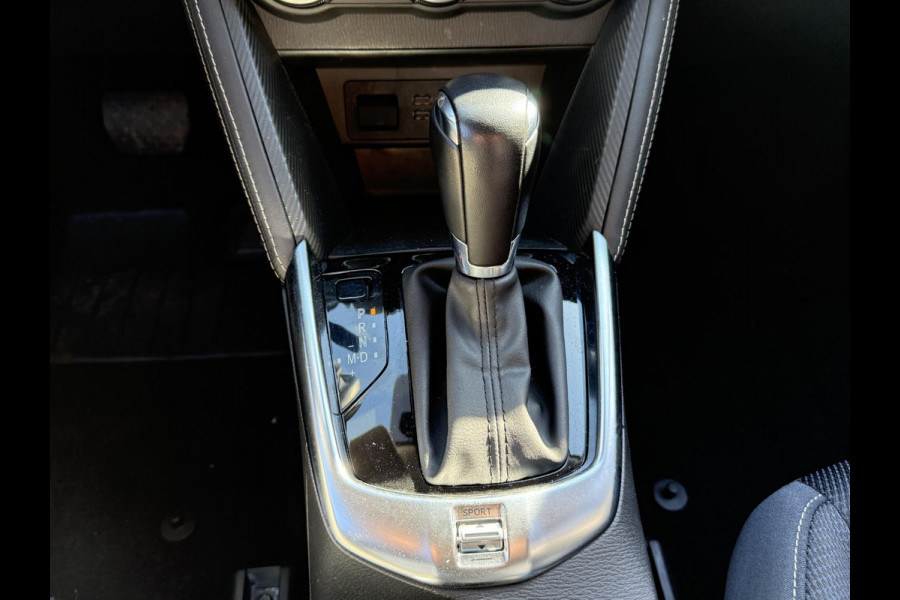 Mazda 2 1.5 Skyactiv-G Luxury Automaat | iACTIVSENSE PACK | CAMERA | STOELVERWARMING |
