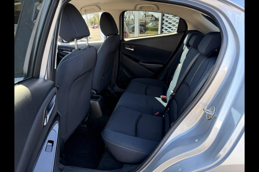Mazda 2 1.5 Skyactiv-G Luxury Automaat | iACTIVSENSE PACK | CAMERA | STOELVERWARMING |