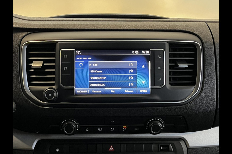 Toyota PROACE Electric Shuttle Long Extra Range Cool 75 kWh 9 pers. Navigatie Apple Carplay/Android Auto Parkeersensoren Cruise Control Lichtmetalen velgen Getinte ramen Airco