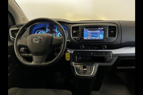 Toyota PROACE Electric Shuttle Long Extra Range Cool 75 kWh 9 pers. Navigatie Apple Carplay/Android Auto Parkeersensoren Cruise Control Lichtmetalen velgen Getinte ramen Airco