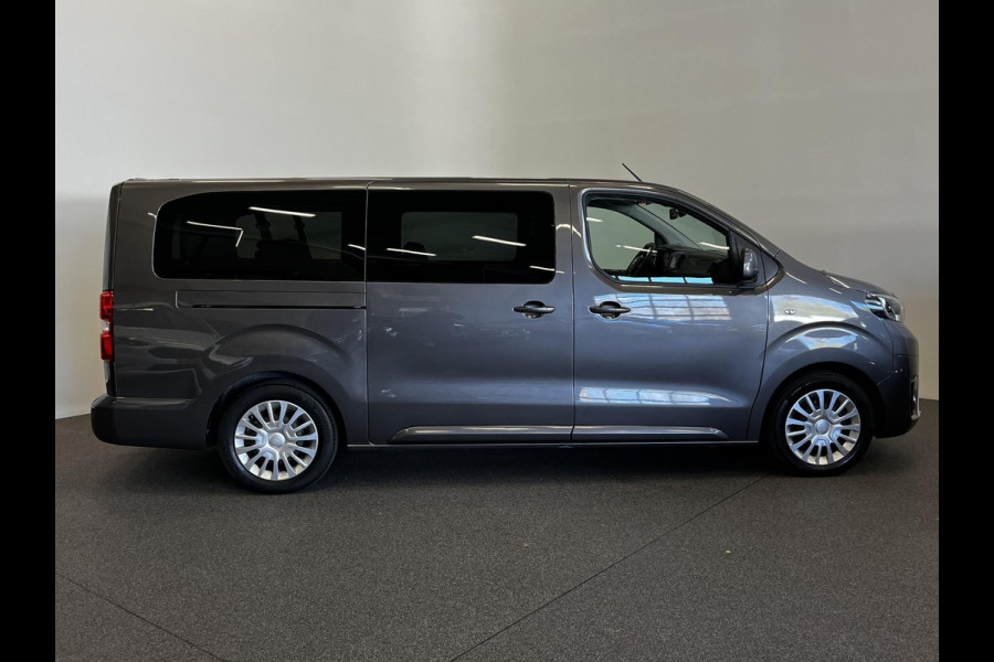 Toyota PROACE Electric Shuttle Long Extra Range Cool 75 kWh 9 pers. Navigatie Apple Carplay/Android Auto Parkeersensoren Cruise Control Lichtmetalen velgen Getinte ramen Airco