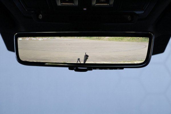 Land Rover Defender 110 P400e X-Dynamic SE URBAN | ADAPTIVE CRUISE | TREKHAAK | STOELVERWARMING | STUURVERWARMING | ELEKTRISCHE STOELEN |