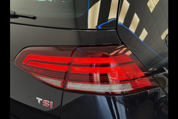 Volkswagen Golf 1.4 TSI Highline Panoramadak Navigatie Full-led 150pk!