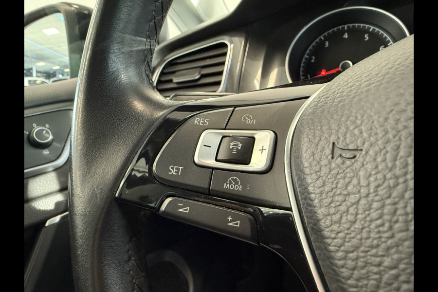 Volkswagen Golf 1.4 TSI Highline Panoramadak Navigatie Full-led 150pk!