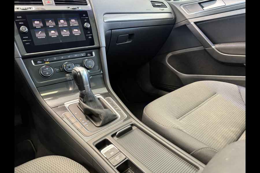 Volkswagen Golf 1.4 TSI Highline Panoramadak Navigatie Full-led 150pk!