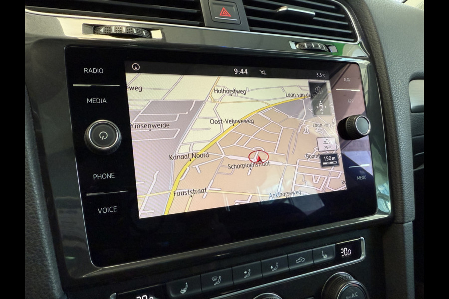 Volkswagen Golf 1.4 TSI Highline Panoramadak Navigatie Full-led 150pk!