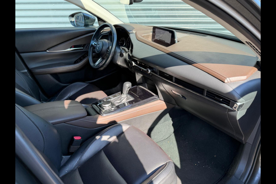 Mazda CX-30 2.0 e-SkyActiv-X M Hybrid Luxury 180pk | Afneembare Trekhaak | Adaptive Cruise | Lederen Sportstoelen Memory | Head Up | Keyless | Apple Carplay |
