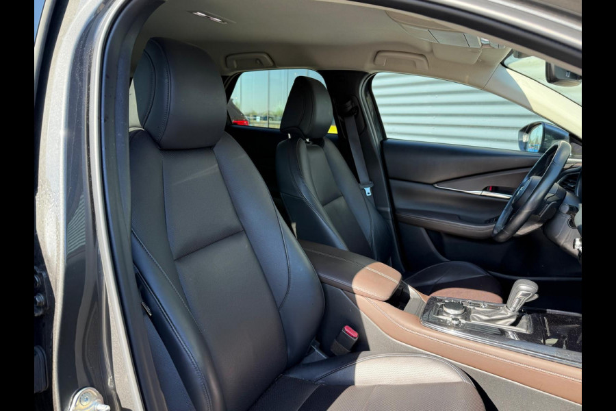 Mazda CX-30 2.0 e-SkyActiv-X M Hybrid Luxury 180pk | Afneembare Trekhaak | Adaptive Cruise | Lederen Sportstoelen Memory | Head Up | Keyless | Apple Carplay |