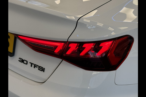 Audi A3 Limousine 30 TFSI S edition 2x S-Line Full-led Navigatie 24 maanden garantie mogelijk (*vraag naar de voorwaarden)