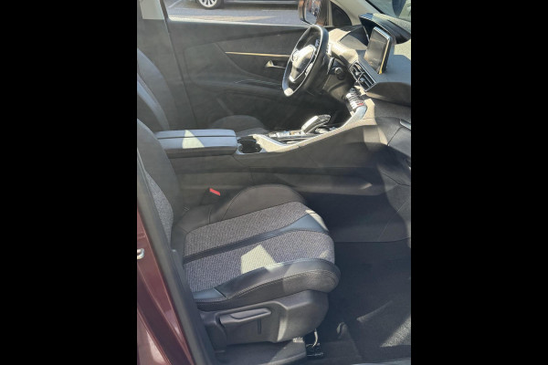 Peugeot 3008 1.2 PureTech Allure -AUTOMAAT I Navigatie I LED/PDC I Achteruitrij camera I Airco I Sport velgen I Dealer onderhouden