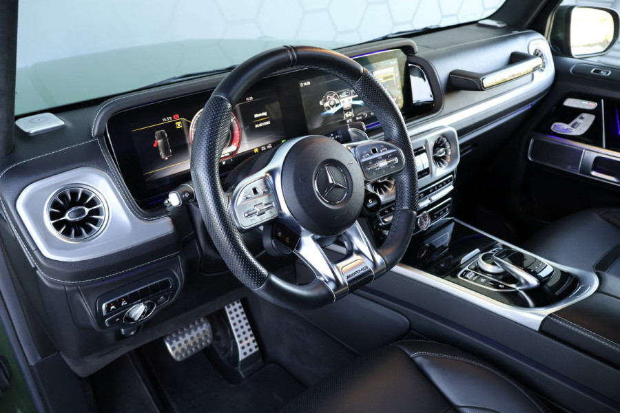 Mercedes-Benz G-Klasse 63 AMG KLASSE | MASSAGE | ADAPTIVE CRUISE | STOELVERKOELING & VERWARMING | PANORAMADAK | TREKHAAK | BURMESTER | SFEERVERLICHTING G63