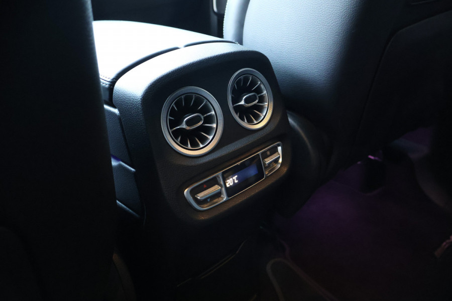Mercedes-Benz G-Klasse 63 AMG KLASSE | MASSAGE | ADAPTIVE CRUISE | STOELVERKOELING & VERWARMING | PANORAMADAK | TREKHAAK | BURMESTER | SFEERVERLICHTING G63