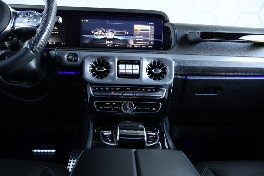 Mercedes-Benz G-Klasse 63 AMG KLASSE | MASSAGE | ADAPTIVE CRUISE | STOELVERKOELING & VERWARMING | PANORAMADAK | TREKHAAK | BURMESTER | SFEERVERLICHTING G63