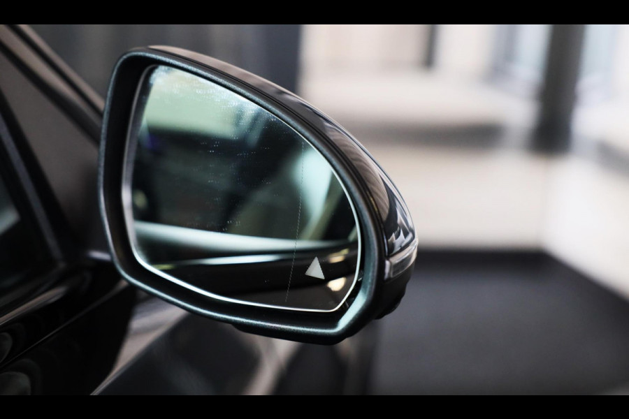Mercedes-Benz C-Klasse 300 e AMG 63 Look / 360 Camera / Acc / Lane Assist / Elek Stoelen / Leder / Open Pano / Dode Hoek / 20 Inc