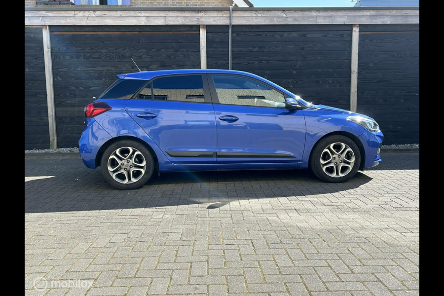 Hyundai i20 1.2 i-Motion Clima / LM / PDC / camera / Trekhaak/ 79.972KM