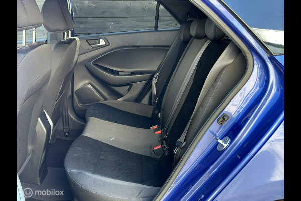 Hyundai i20 1.2 i-Motion Clima / LM / PDC / camera / Trekhaak/ 79.972KM