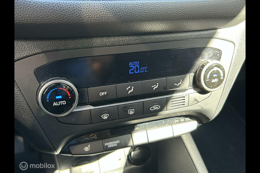 Hyundai i20 1.2 i-Motion Clima / LM / PDC / camera / Trekhaak/ 79.972KM
