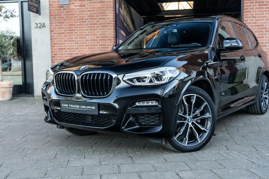 BMW X3 xDrive20i High Executive M-Sport Pano / HUD / Camera