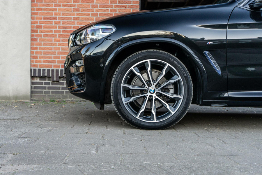 BMW X3 xDrive20i High Executive M-Sport Pano / HUD / Camera