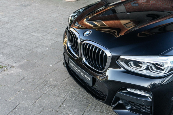 BMW X3 xDrive20i High Executive M-Sport Pano / HUD / Camera