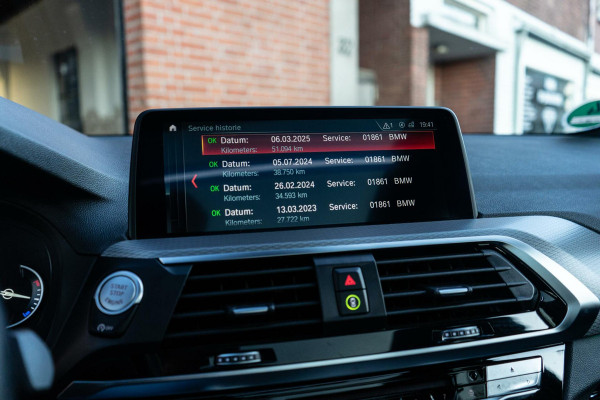 BMW X3 xDrive20i High Executive M-Sport Pano / HUD / Camera