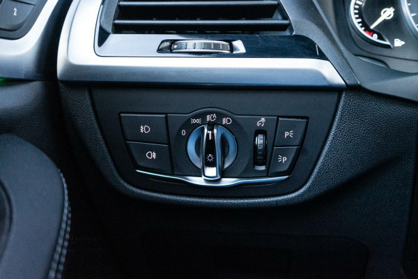 BMW X3 xDrive20i High Executive M-Sport Pano / HUD / Camera