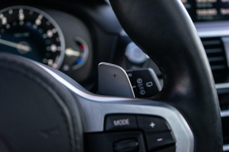 BMW X3 xDrive20i High Executive M-Sport Pano / HUD / Camera