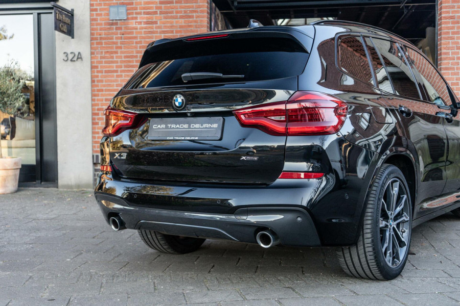 BMW X3 xDrive20i High Executive M-Sport Pano / HUD / Camera