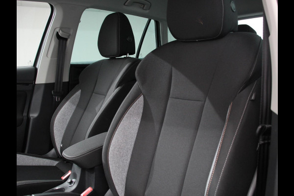 Škoda Kamiq 1.0 TSI 115pk Automaat Business Edition | Navigatie | Android Auto / Apple Carplay | Climate Control | Camera | Parkeer sensoren | Lichtmetalen Velgen | Dab | Digitale Cockpit | Keyless | Led | Cruise Control