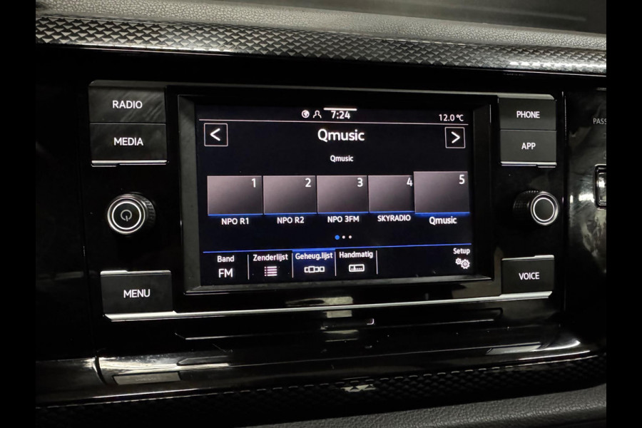 Volkswagen Taigo 1.0 TSI Style, Virtual Cockpit, Voll Led, Apple Carplay, Android Auto, Multistuur, PDC, Volledig Onderhouden