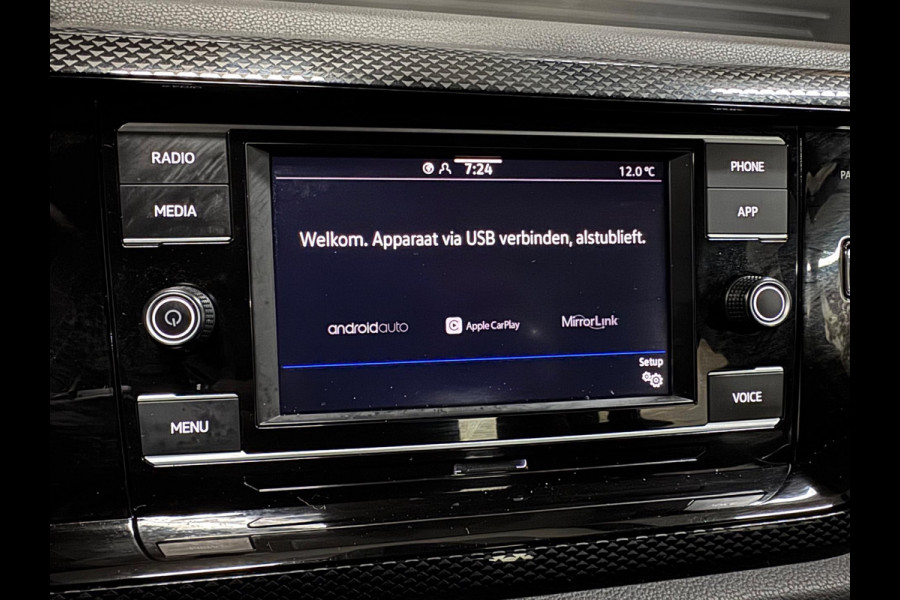Volkswagen Taigo 1.0 TSI Style, Virtual Cockpit, Voll Led, Apple Carplay, Android Auto, Multistuur, PDC, Volledig Onderhouden