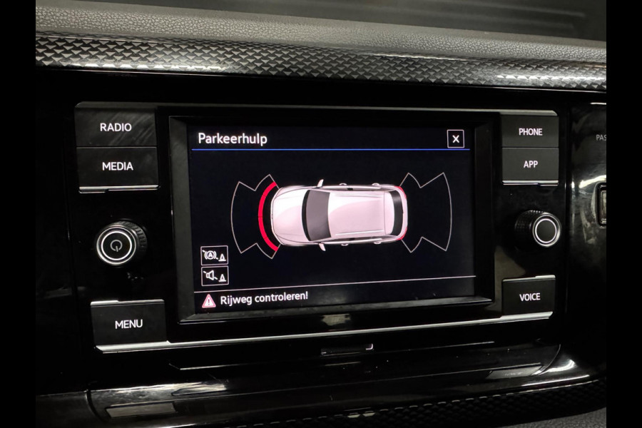 Volkswagen Taigo 1.0 TSI Style, Virtual Cockpit, Voll Led, Apple Carplay, Android Auto, Multistuur, PDC, Volledig Onderhouden