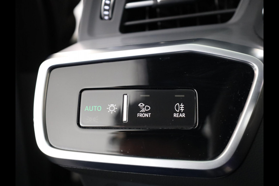 Audi A6 Avant 40 TFSI S edition Competition 204 pk | Verlengde garantie | Navigatie | Panoramadak | Parkeersensoren | Achteruitrijcamera | Stoelverwarming | S-Line |