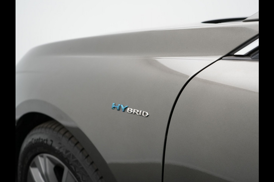 Peugeot 508 SW 1.6 HYbrid Allure 225pk Plug in Hybrid PHEV | Panodak | Adaptive Cruise | Trekhaak af Fabriek | 360 Camera | Focal Premium Audio | Sportstoelen Verwarmd |  Carplay | Navigatie | Sfeerverlichting |