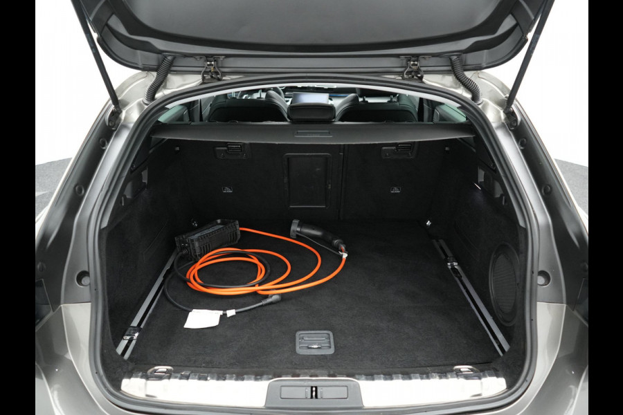 Peugeot 508 SW 1.6 HYbrid Allure 225pk Plug in Hybrid PHEV | Panodak | Adaptive Cruise | Trekhaak af Fabriek | 360 Camera | Focal Premium Audio | Sportstoelen Verwarmd |  Carplay | Navigatie | Sfeerverlichting |