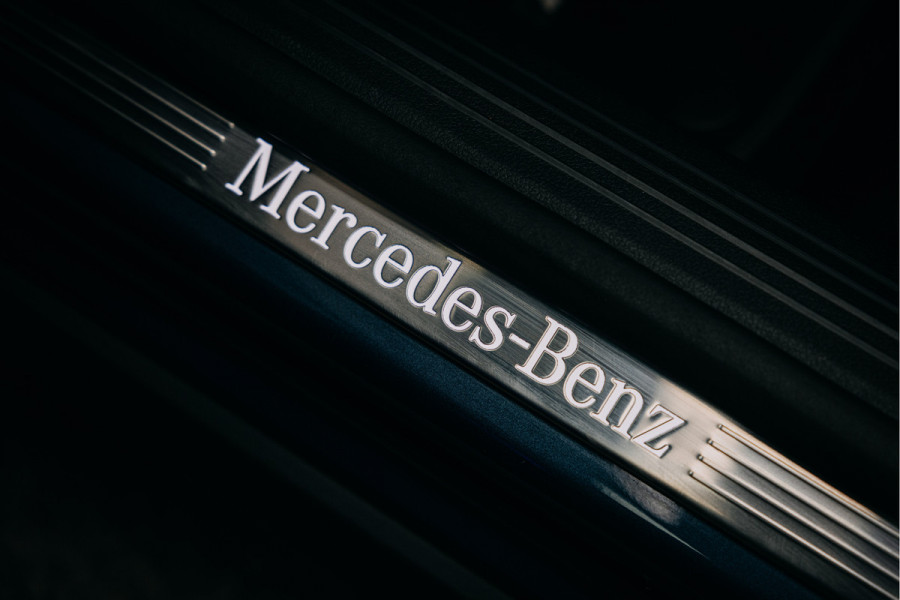 Mercedes-Benz GLA 180 d Business Solution AMG Vol uitgevoerde GLA 180D