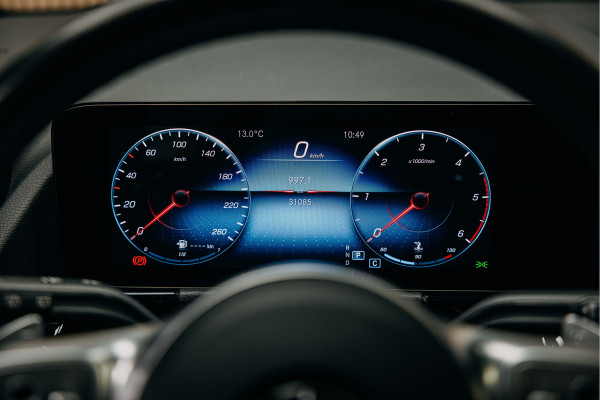 Mercedes-Benz GLA 180 d Business Solution AMG Vol uitgevoerde GLA 180D
