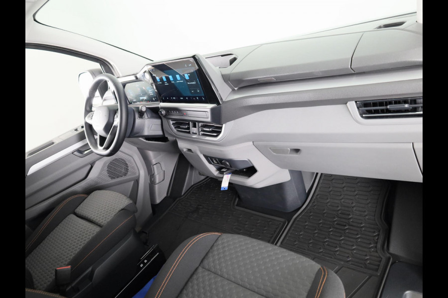 Volkswagen Transporter 2.0 TDI L2H1 30 PanAmericana 150pk automaat BPM VRIJ!! 12-2024 met Acc. pakket