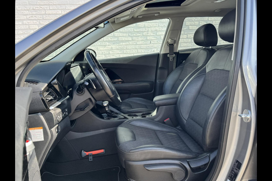 Kia Niro 1.6 GDi Hybrid Pano Schuifdak Cruise control adaptief Parkeersensor v/a Stoel- stuurverwarming