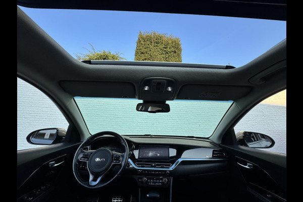 Kia Niro 1.6 GDi Hybrid Pano Schuifdak Cruise control adaptief Parkeersensor v/a Stoel- stuurverwarming